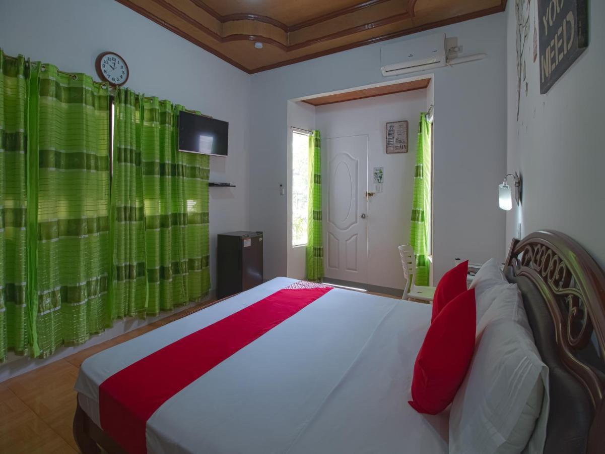 Oyo 771 Darius' Residences 몰볼 외부 사진